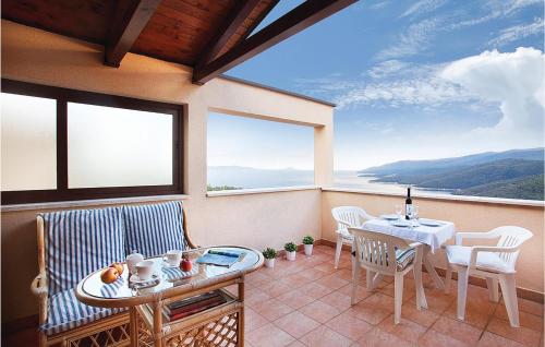 1 Bedroom Gorgeous Apartment In Rabac