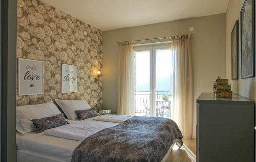Cozy Apartment In Rabac With Kitchen
