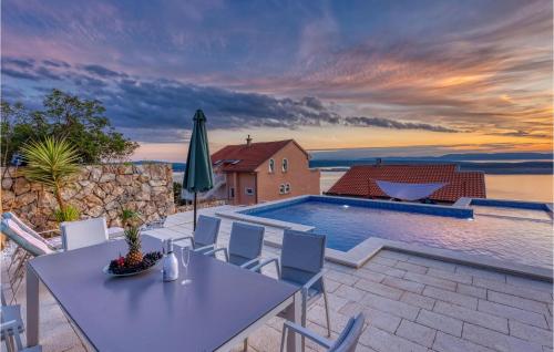 Pet Friendly Apartment In Dramalj With Sauna Pet Friendly Apartment In Dramalj With Sauna