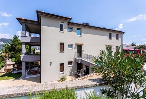 Apartments Vugrinec with Terrace Apartments Vugrinec with Terrace