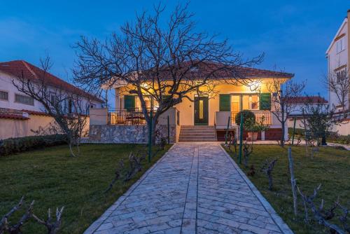 Holiday house with a parking space Vrsi - Mulo, Zadar - 16527 Holiday house with a parking space Vrsi - Mulo, Zadar - 16527