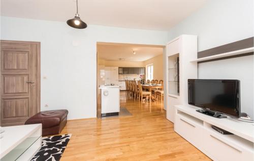 5 Bedroom Cozy Home In Biograd Na Moru 5 Bedroom Cozy Home In Biograd Na Moru