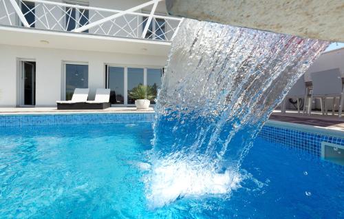Villa Irresistible