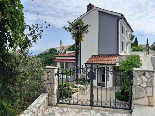 Apartment in Vrbnik/Insel Krk 13599