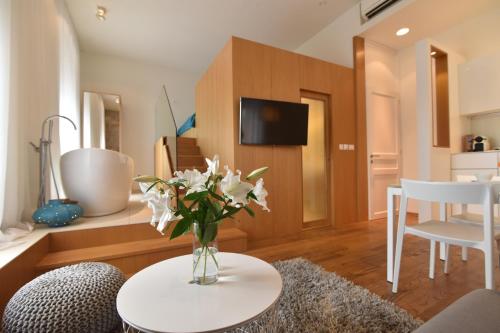 The Bridge Luxury Apartments The Bridge Luxury Apartments