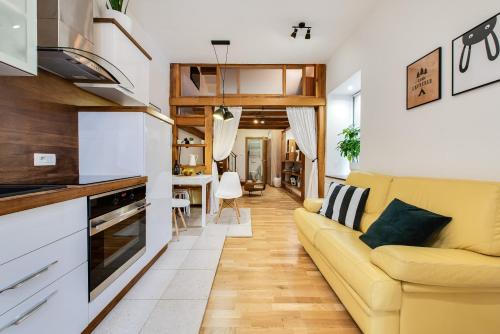 La Guardia Apartment with free private parking