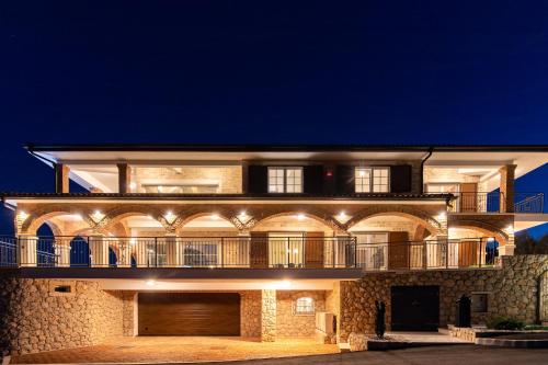 Villa Santa Maria