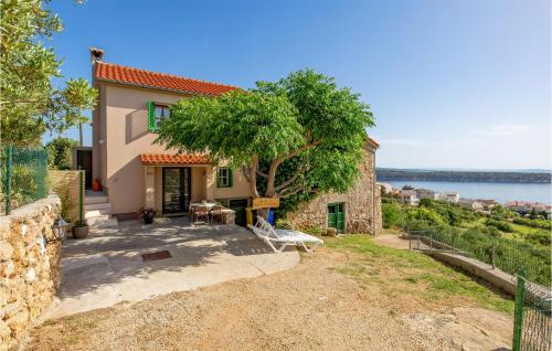Lovely Home In Banjol