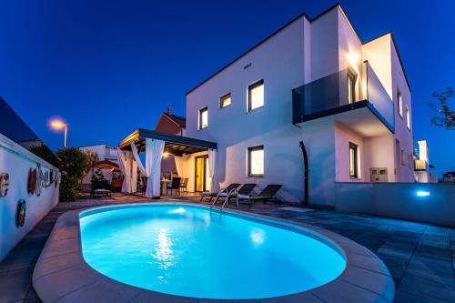 Villa Essenza Rossa in Vodice only 650 meters from the beach