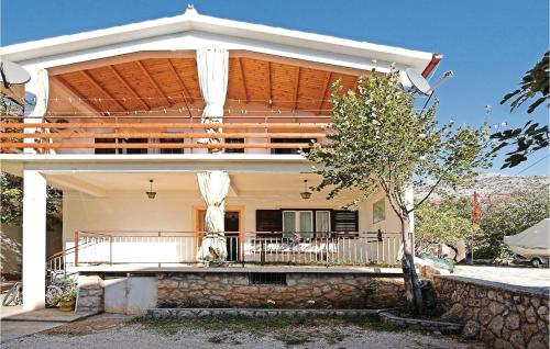 4 Bedroom Awesome Apartment In Starigrad 4 Bedroom Awesome Apartment In Starigrad