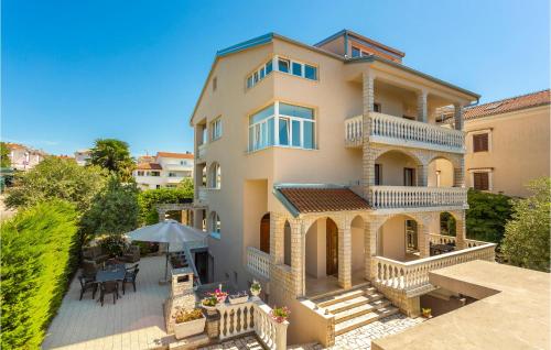 Nice Apartment In Malinska With Wifi