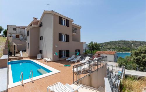 Awesome Home In Sevid With Wifi