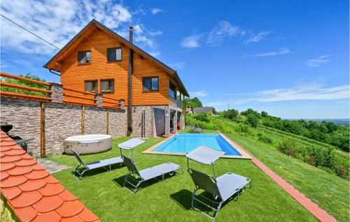 Amazing Home In Grabrovnik With Sauna