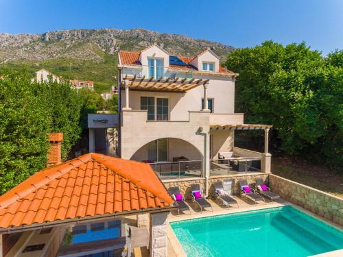 Hedera Estate, Villa Hedera X
