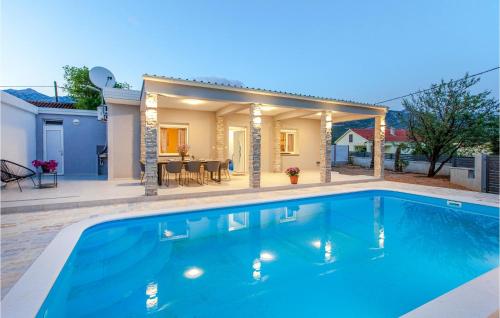 Pet Friendly Home In Seline