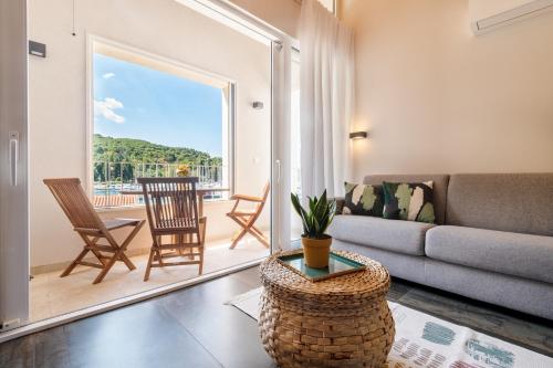 Luxury Seaview Apartment - Mare Luxury Seaview Apartment - Mare