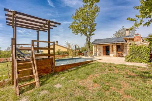 Rustic Home Izabel - Happy Rentals