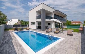 Stunning Home In Labin With Wifi