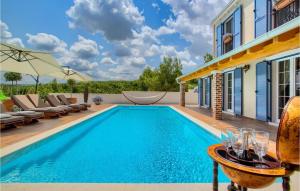 Villa Mek