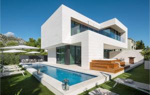 Villa Soiree
