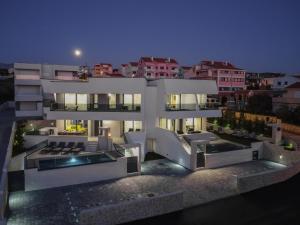 Luxury Villas Travera
