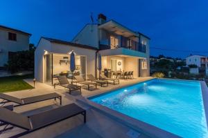 Moderne Villa Bella N mit Panoramameerblick