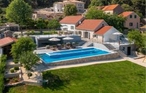 Pet Friendly Home In Dubrava Kod Sibenika
