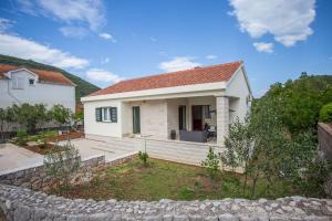 House Malo More
