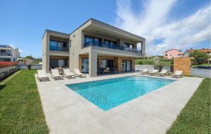 Amazing Home In Medulin