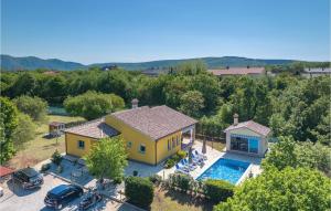 3 Bedroom Nice Home In Strmac
