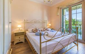 Cozy Apartment In Pula With Wifi