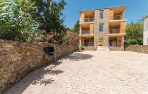 Cozy Apartment In Starigrad Paklenica