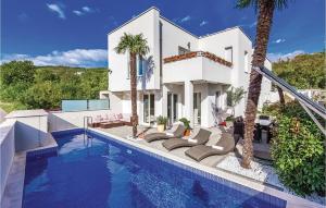 Cozy Home In Crikvenica With Wifi