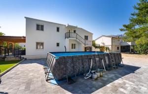 Amazing Home In Seline With Wifi
