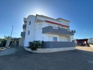 Apartment Karlo