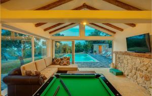 2 Bedroom Beautiful Home In Smrika