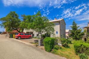 Apartments Zvonimir