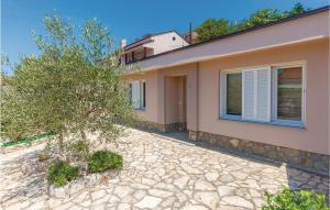 Beautiful Home In Dramalj With Kitchen
