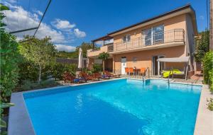 Gorgeous Home In Prolozac Donji With Wifi