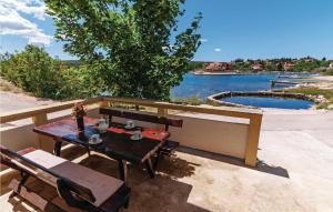 Awesome Apartment In Ribnica-Krusevo With Kitchen