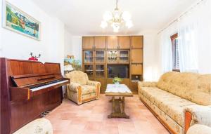 Nice Home In Bribir With Wifi