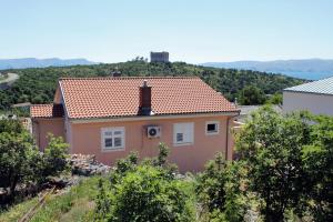 Apartments and rooms with parking space Senj - 5569