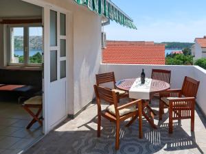 Apartment Andrea-1 by Interhome