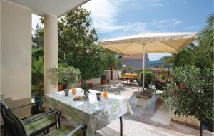 1 Bedroom Cozy Apartment In Rabac