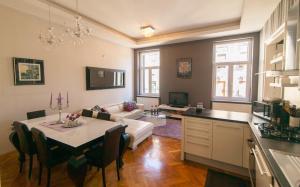 Apartment Luni