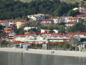 Apartment Pintar Beach