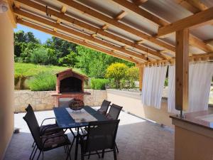 Apartmani "Sandro" Gonar