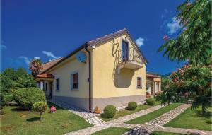 Cozy Apartment In Hreljin With Jacuzzi