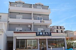 Rooms and Apartments Porat