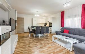 Stunning Apartment In Medulin With Wifi